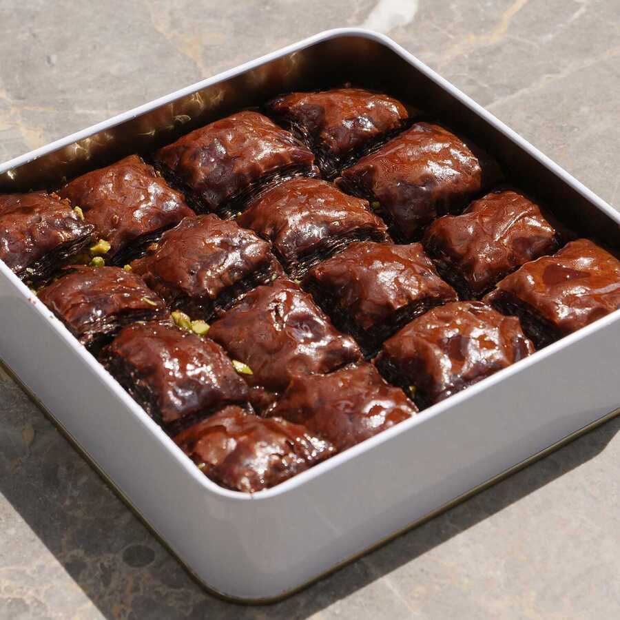 The Ultimate Chocolate Lover's Dessert: Chocolate Baklava - Aladdin