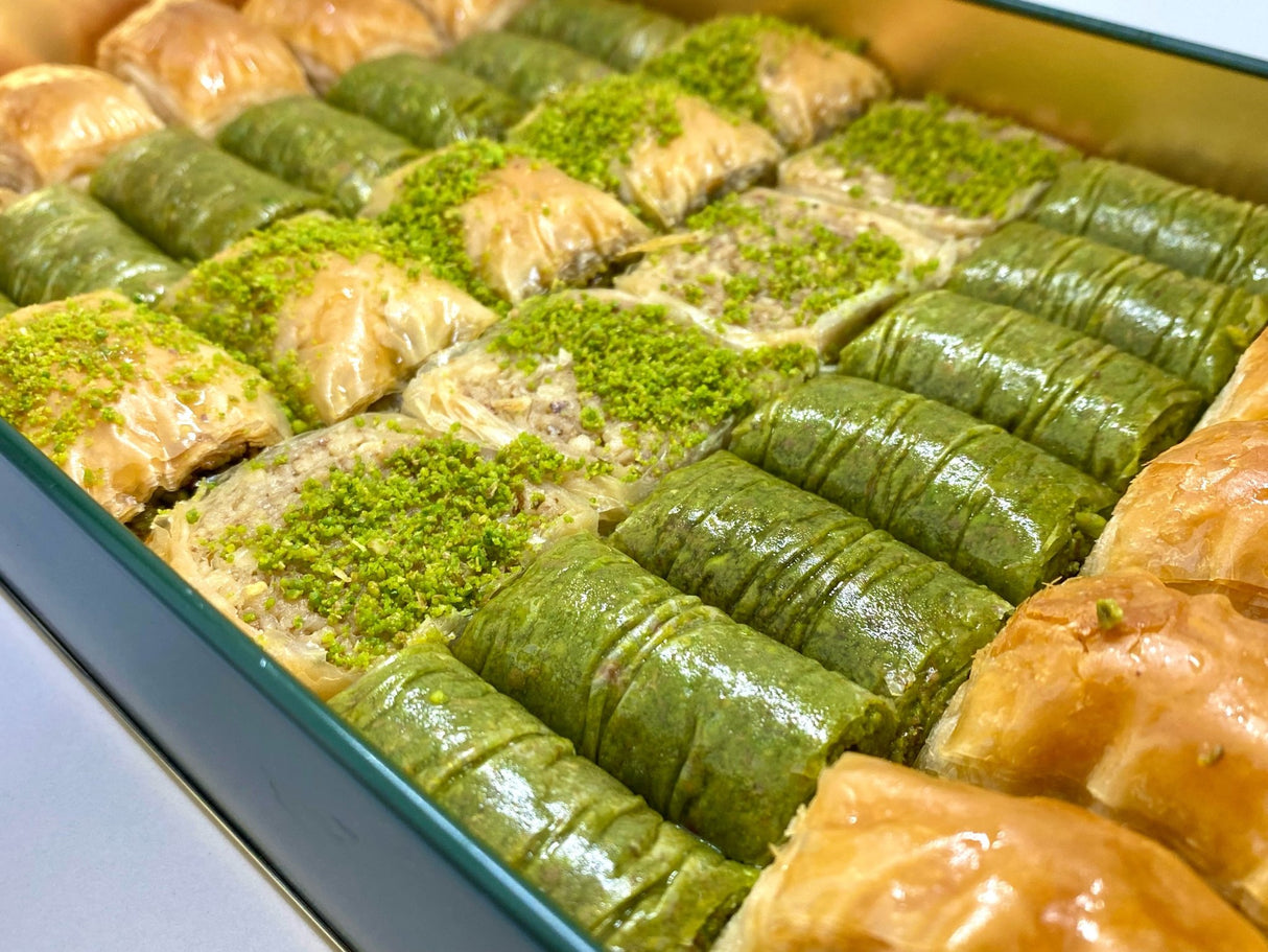 Karakoy Gulluoglu | Turkish Assorted Baklava in Metal Gift Box - TryAladdin