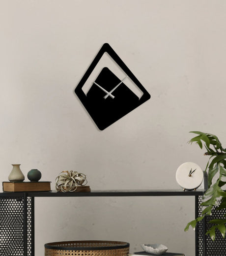 NR Dizayn | Decorative Metal Wall Clock - TryAladdin