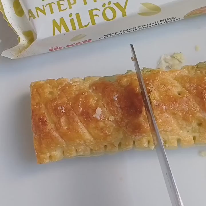 Ülker | Kat Kat Tat Knuspriger Blätterteig mit Pistaziencreme